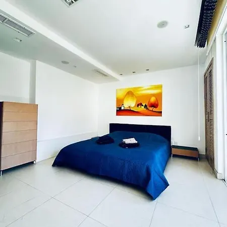 St Julians 3Br 3Bath Duplex Appartamento