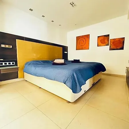 St Julians 3Br 3Bath Duplex Appartamento