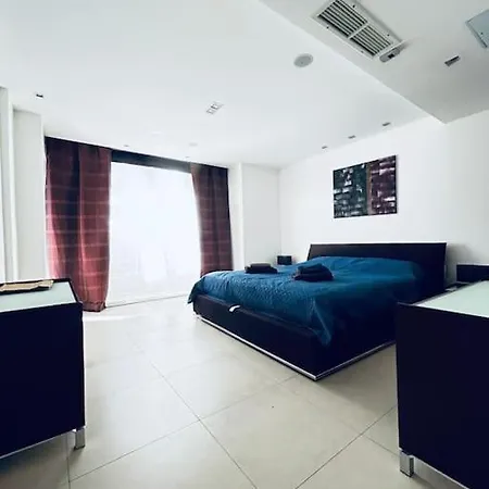St Julians 3br 3bath Duplex