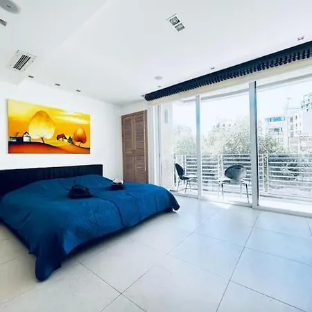 St Julians 3br 3bath Duplex Daire